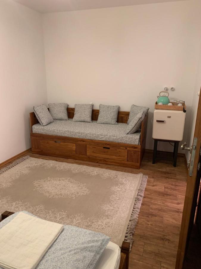 Szazesztendos Reveszhaz Apartman Szigetmonostor Exterior photo